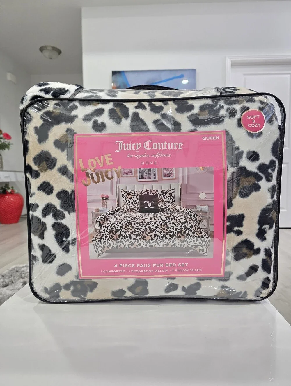 Juicy Couture QUEEN 4 Piece Leopard Faux Fur Comforter Set New Viral